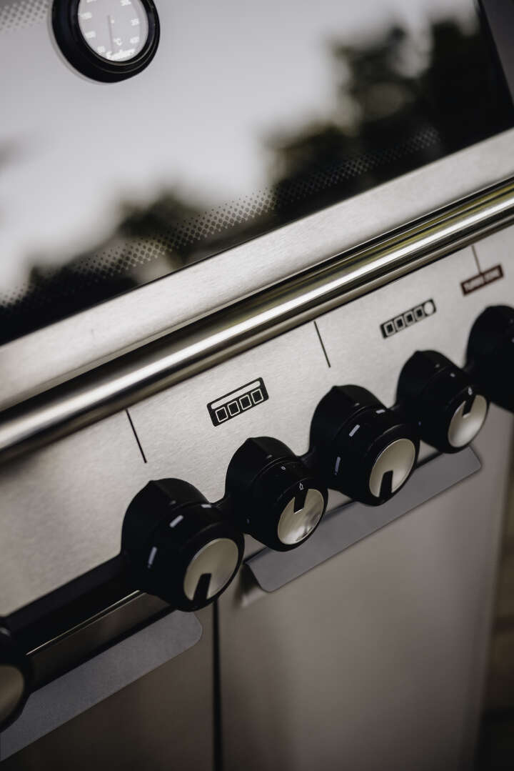 Enders Gasgrill Monroe Pro 4 SIKR TURBO inkl. Wetterschutzhaube